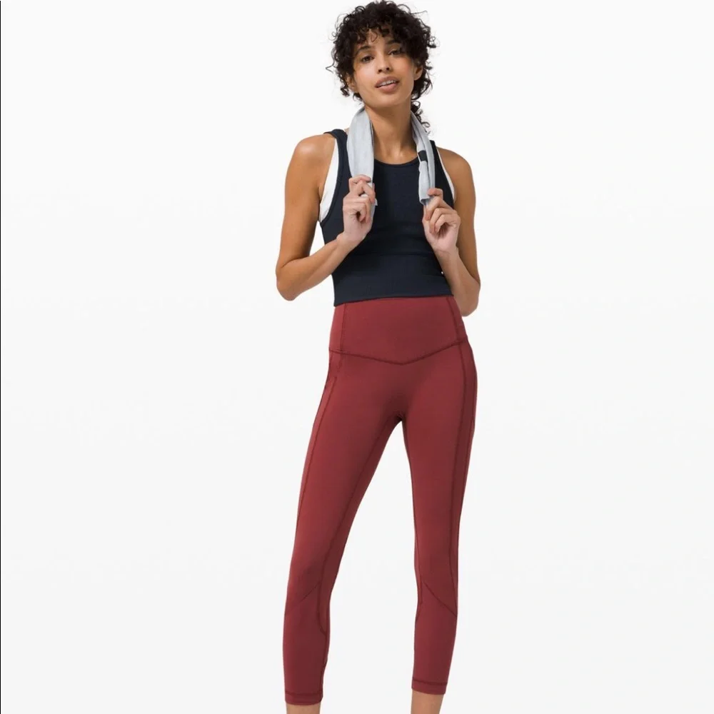 Lululemon Power Pivot Tank Rib - Picture 2 of 5